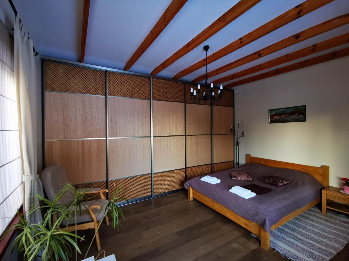 Villa Jaunsturisi à Ādaži Extérieur photo